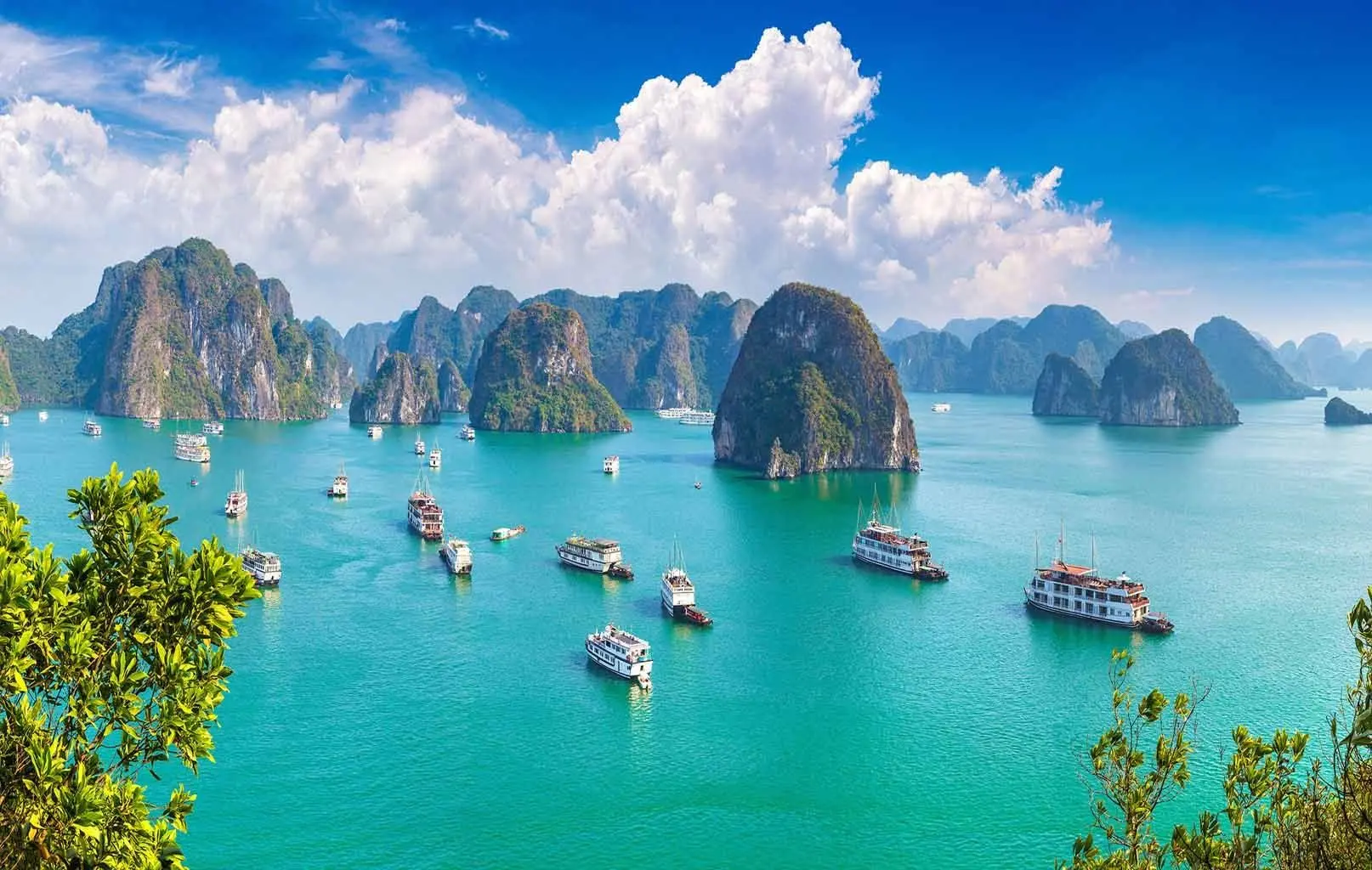 Vietnam Signature Journey North to South – 10 Days Premium Private Tour Led by Women Vietnam Signature Journey North to South – 10 Days Premium Private Tour Led by Women
