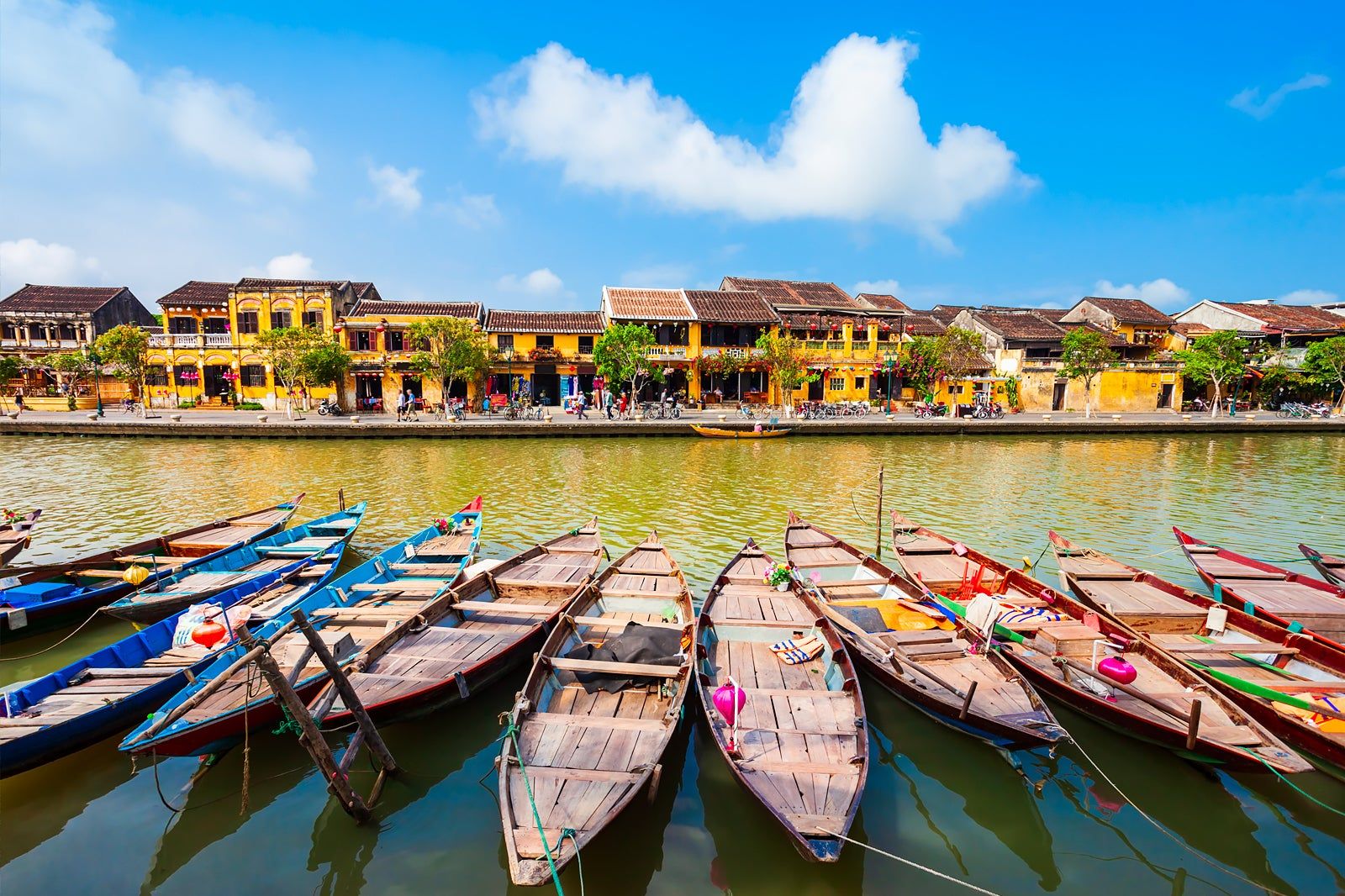 Holiday in Vietnam & Thailand – 18 Days Premium Private Tours Led by Women Holiday in Vietnam & Thailand – 18 Days Premium Private Tours Led by Women