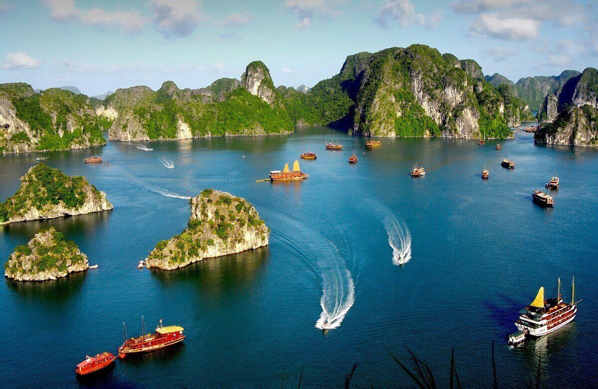 Grand North & Central Vietnam Discovery – 6 Days | Premium Private Tour Led By Women Grand North & Central Vietnam Discovery – 6 Days | Premium Private Tour Led By Women