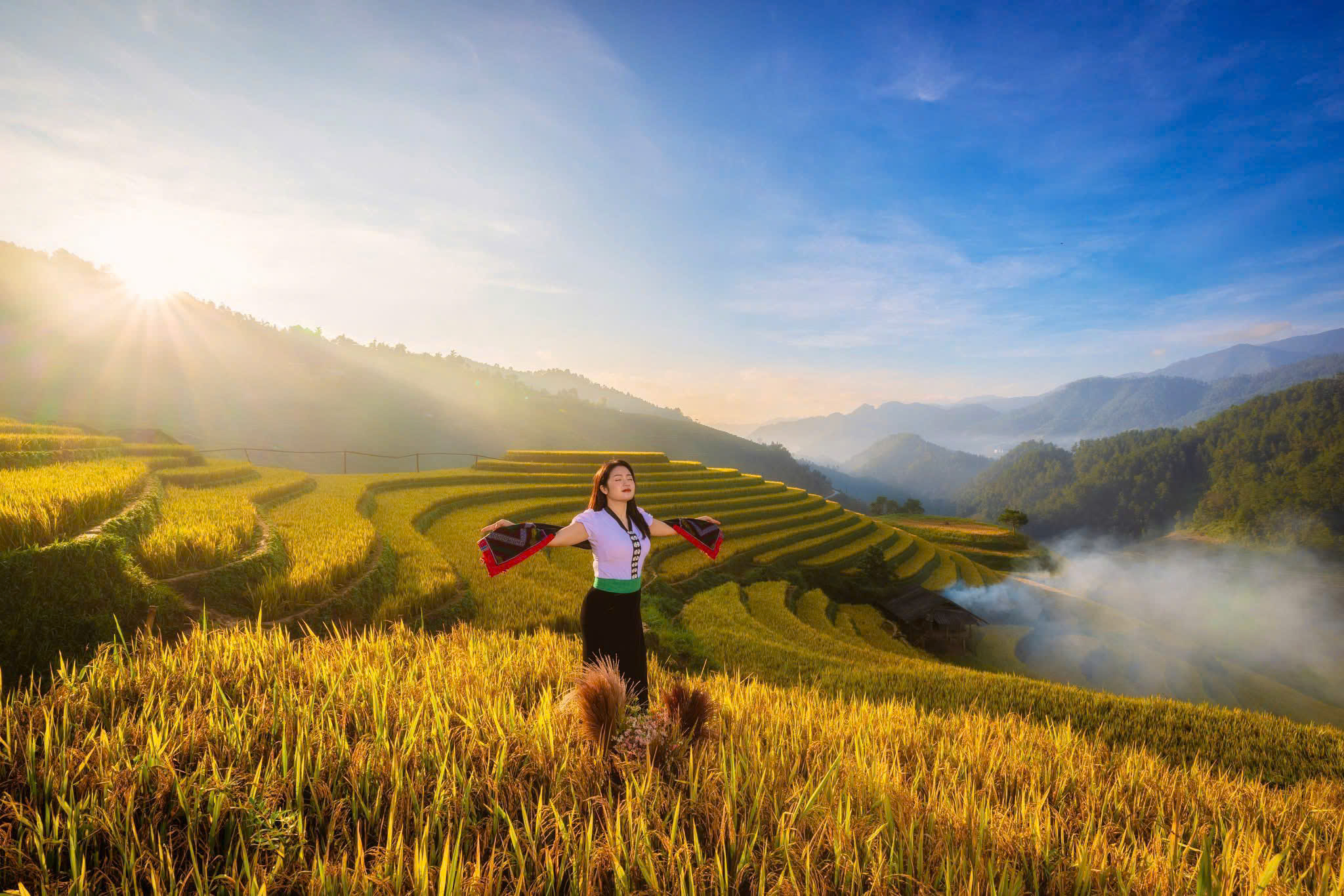 Ha Giang – Cao Bang – Ban Gioc Waterfall Luxury Journey 5 Days | Premium Private Tour Led by Women Ha Giang – Cao Bang – Ban Gioc Waterfall Luxury Journey 5 Days | Premium Private Tour Led by Women