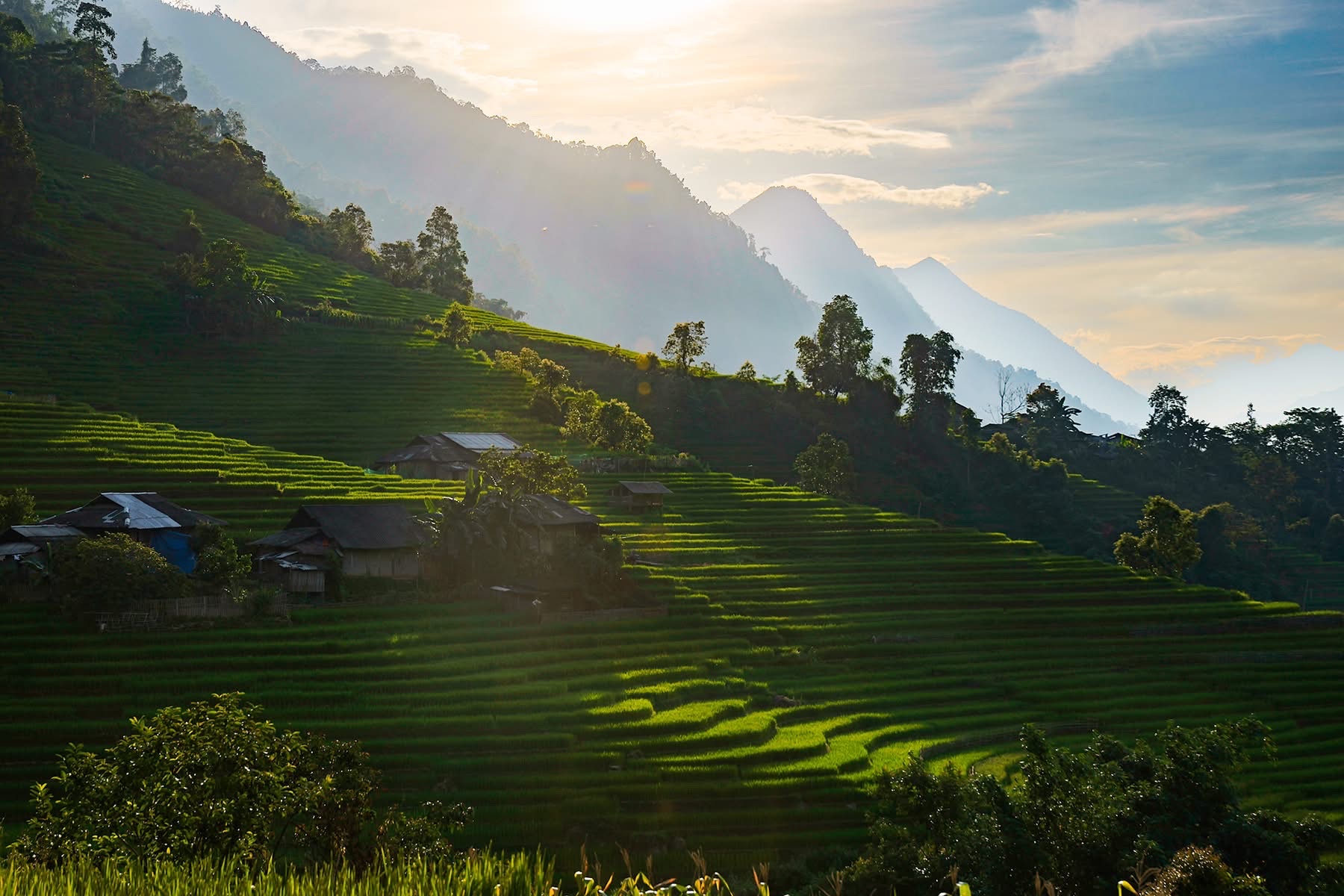 Ha Giang Jeep Adventure 4 Days – Premium Private Jeep Tours Led by Women Ha Giang Jeep Adventure 4 Days – Premium Private Jeep Tours Led by Women